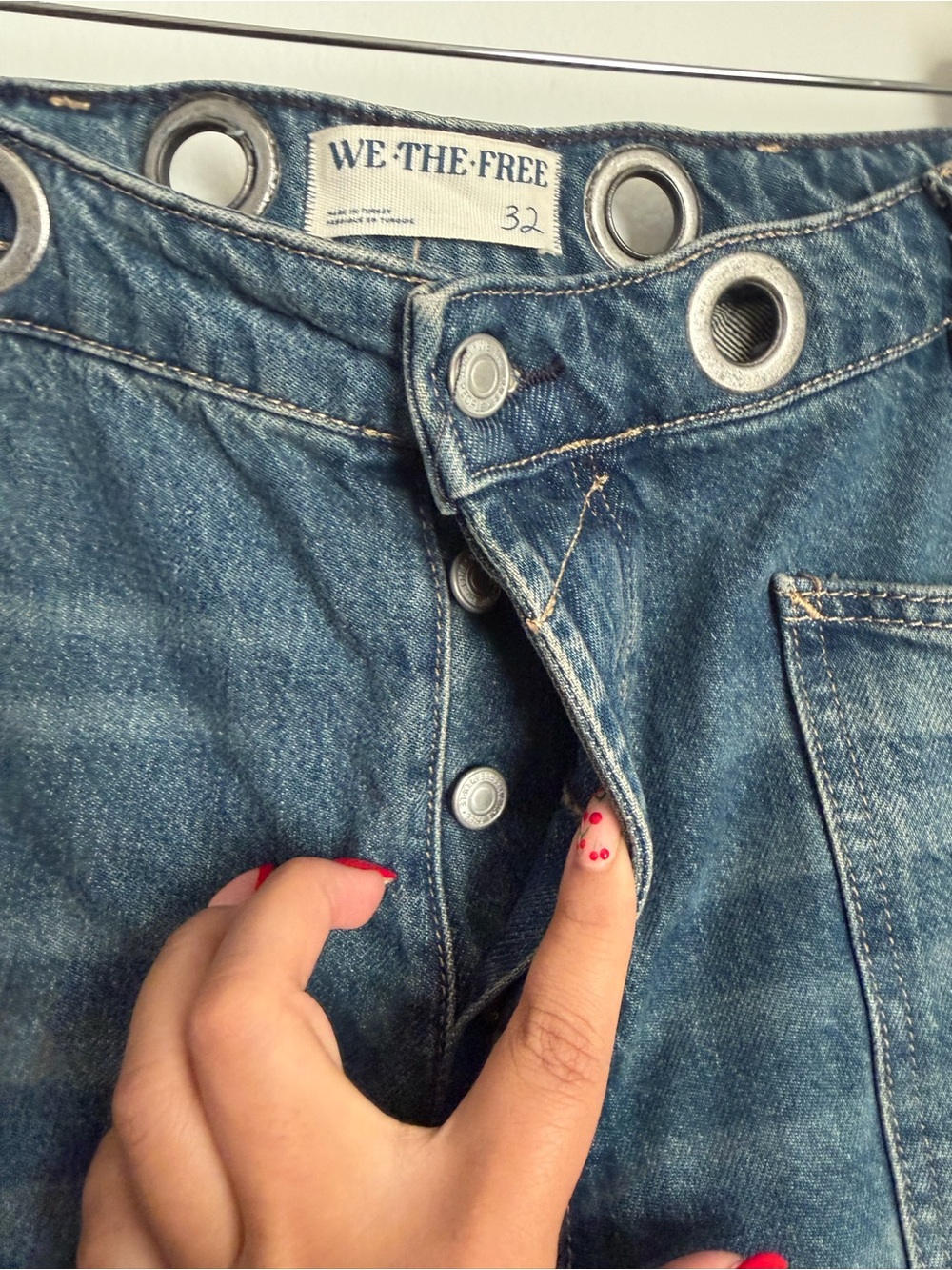 We The Free FP Moxie Mid Rise Barrel Jeans Timeless Blue Women Size 32 Wide Leg - Picture 4 of 12